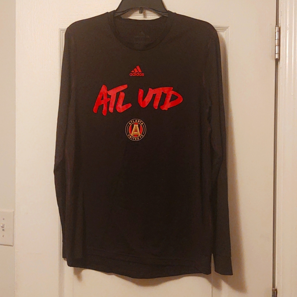 2/$20 Adidas ATL United long sleeve, size large.